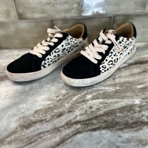 Oasis Society Sneakers black and cream leopard